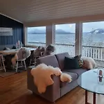 By The Sea With Activities In Stangvika Feriehus