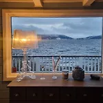 Feriehus By The Sea With Activities In Stangvika *