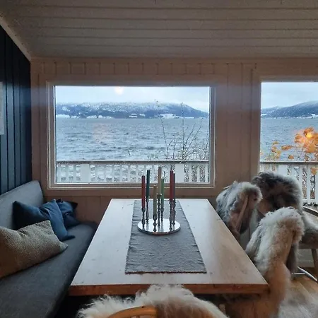 Nyaraló By The Sea With Activities In Stangvika *